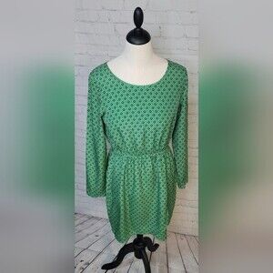 J. Crew Knee Length Long Sleeve Dress size 6 Green with Diamond Print